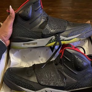 Men’s Jordan Son of size 14